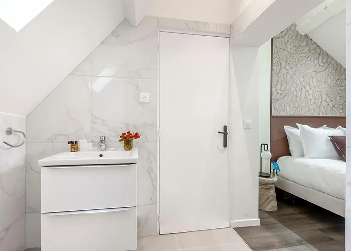 Апартаменты A42#republique # Marais # 3bedrooms # Paris03 # Ac *